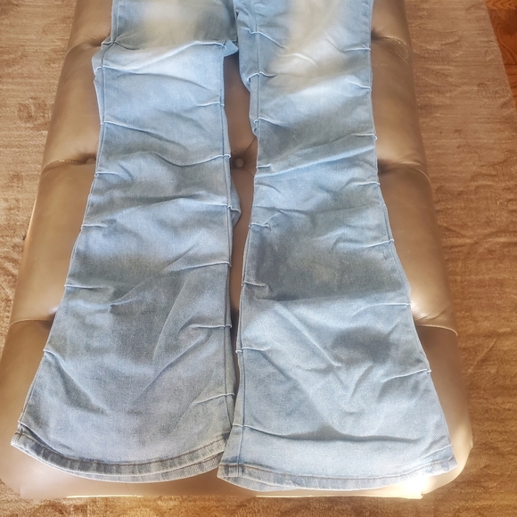 Fashion Nova! Womens Stacked  Bootcut Jeans With High Stretch Size 16! - Picture 3 of 10